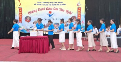 TRƯỜNG TH-THCS THANH TRƯỜNG TỔ CHỨC CHƯƠNG TRÌNH GIAO LƯU VÀ ỦNG HỘ HỌC SINH KHUYẾT TẬT