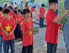 Viếng nghĩa trang thanh niên xung phong Đại thủy nông Nậm Rốm - ảnh 7