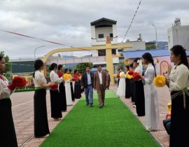 Tọa đàm kỷ niệm 43 năm Ngày Nhà giáo Việt Nam - ảnh 2