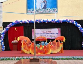 Tọa đàm kỷ niệm 43 năm Ngày Nhà giáo Việt Nam - ảnh 13