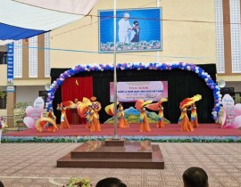 Tọa đàm kỷ niệm 43 năm Ngày Nhà giáo Việt Nam - ảnh 14