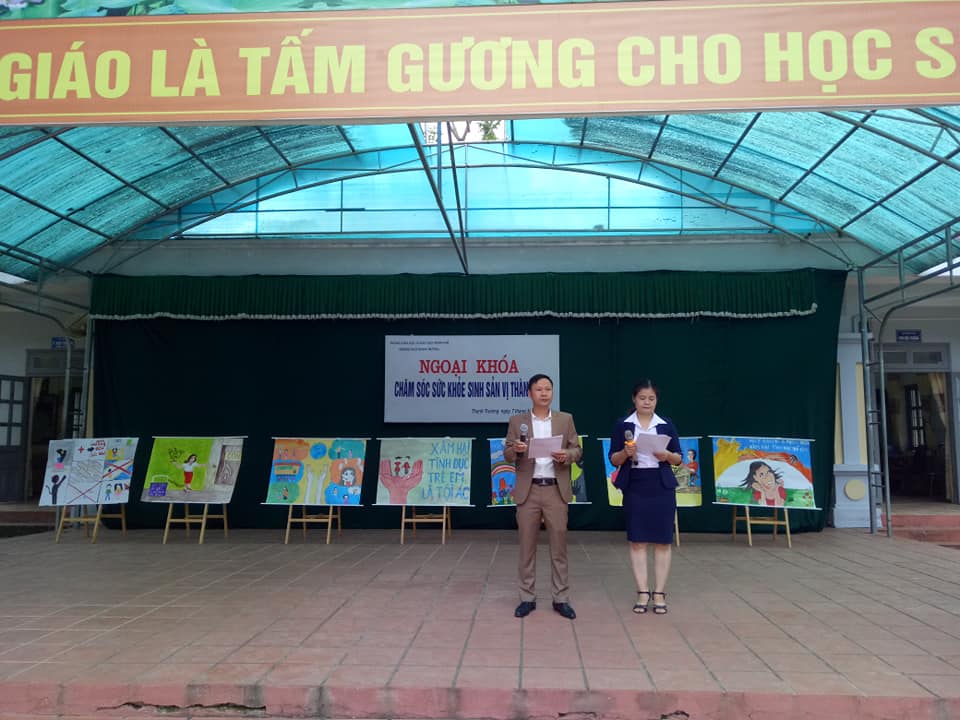 Hoạt động ngoại khóa “Chăm sóc sức khỏe sinh sản vị thành niên”